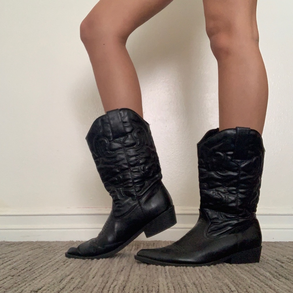 YEEHAW amazing cowboy boots!!